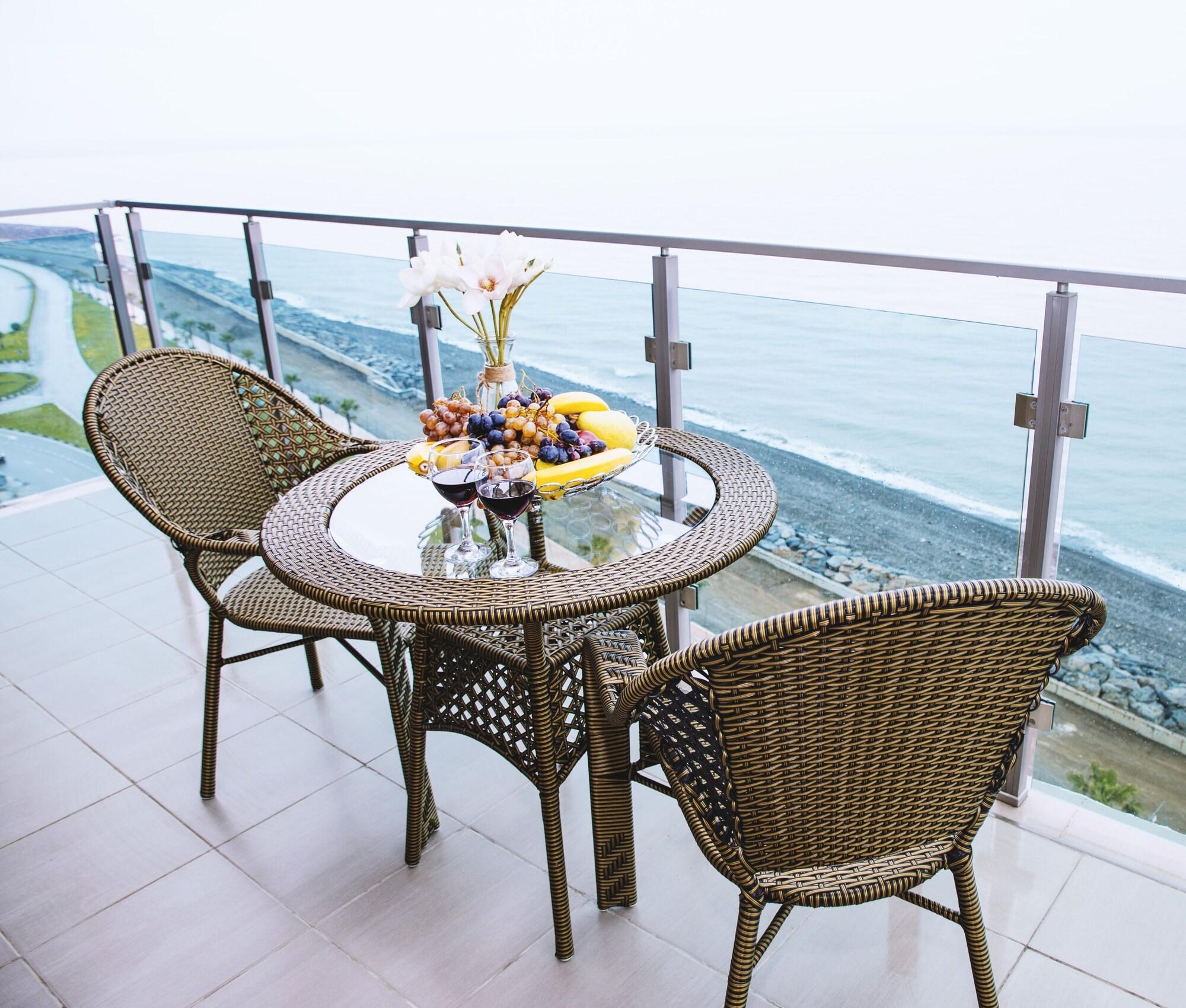 Aqua Batumi Hotel & Apartments Dış mekan fotoğraf