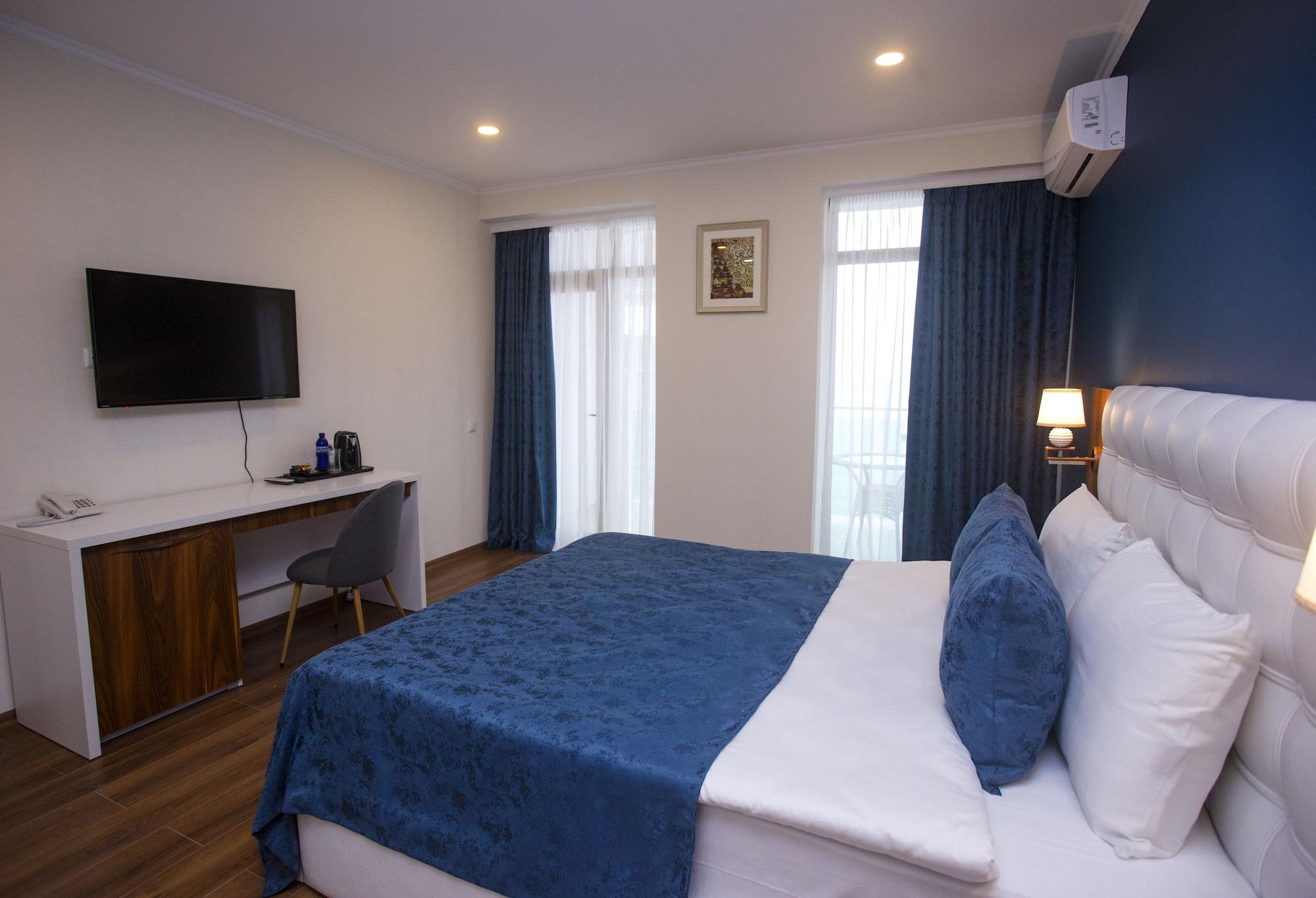 Aqua Batumi Hotel & Apartments Dış mekan fotoğraf