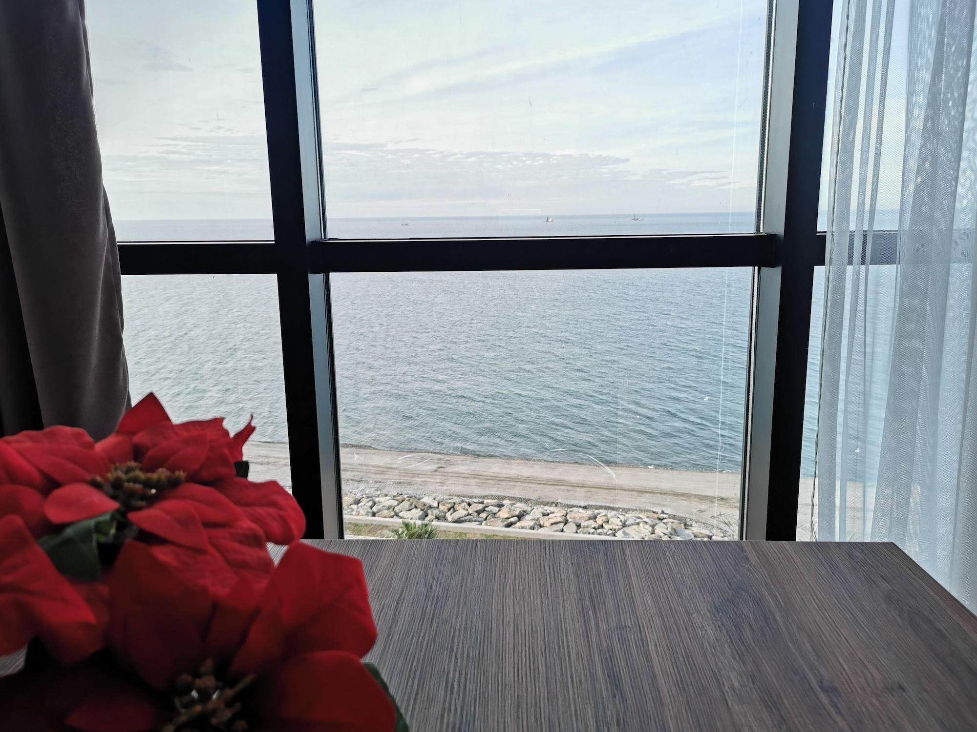 Aqua Batumi Hotel & Apartments Dış mekan fotoğraf