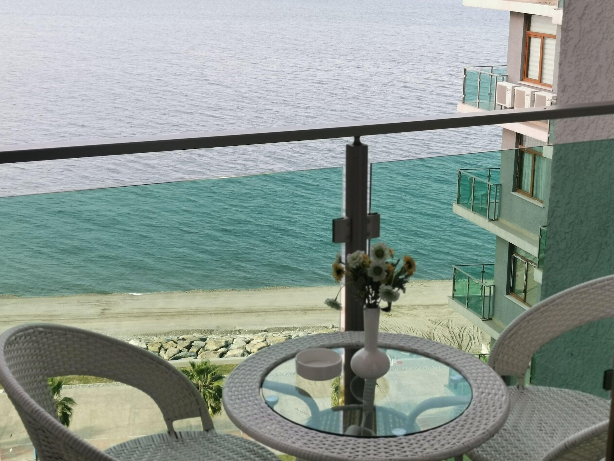Aqua Batumi Hotel & Apartments Dış mekan fotoğraf