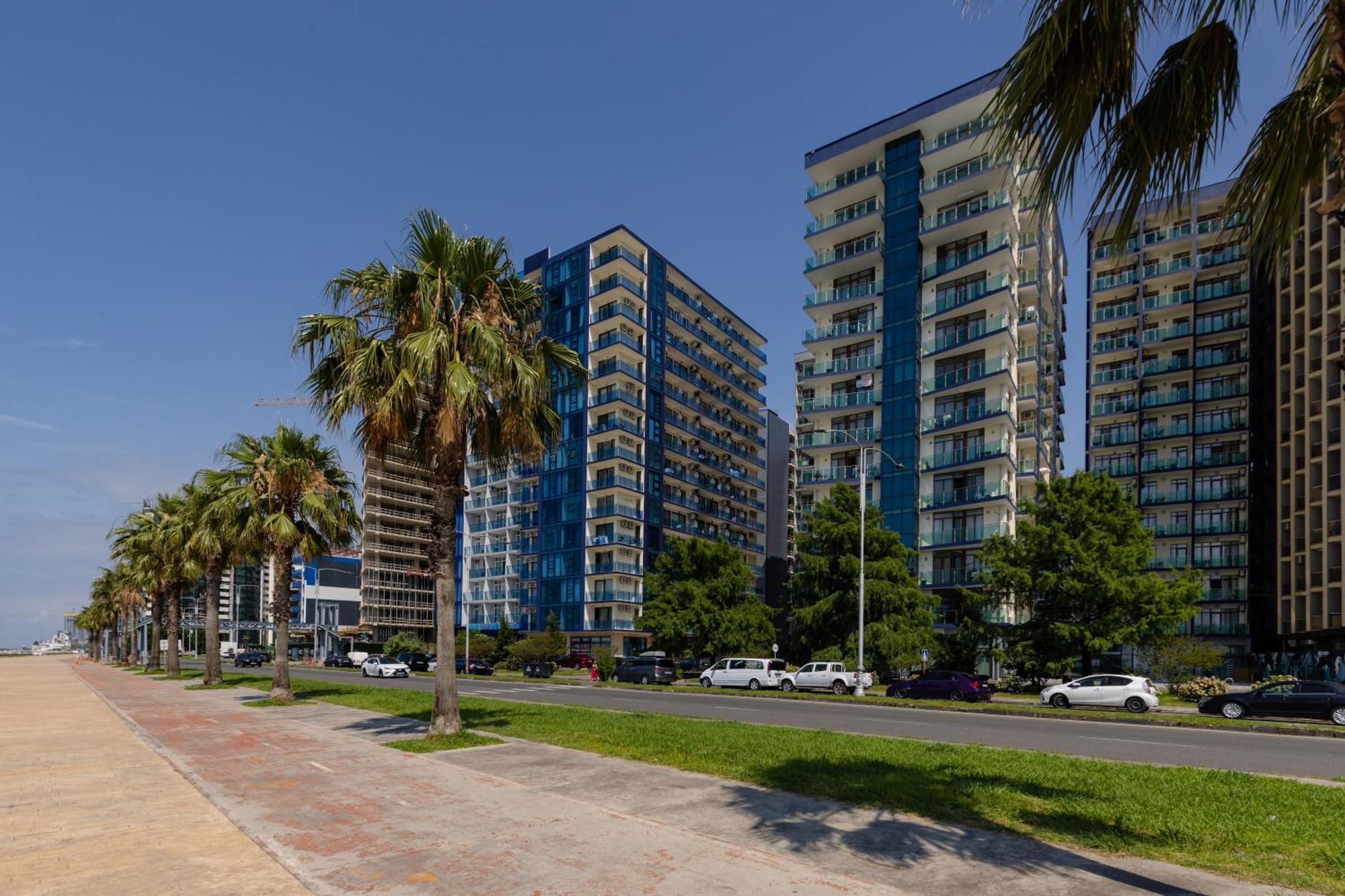 Aqua Batumi Hotel & Apartments Dış mekan fotoğraf