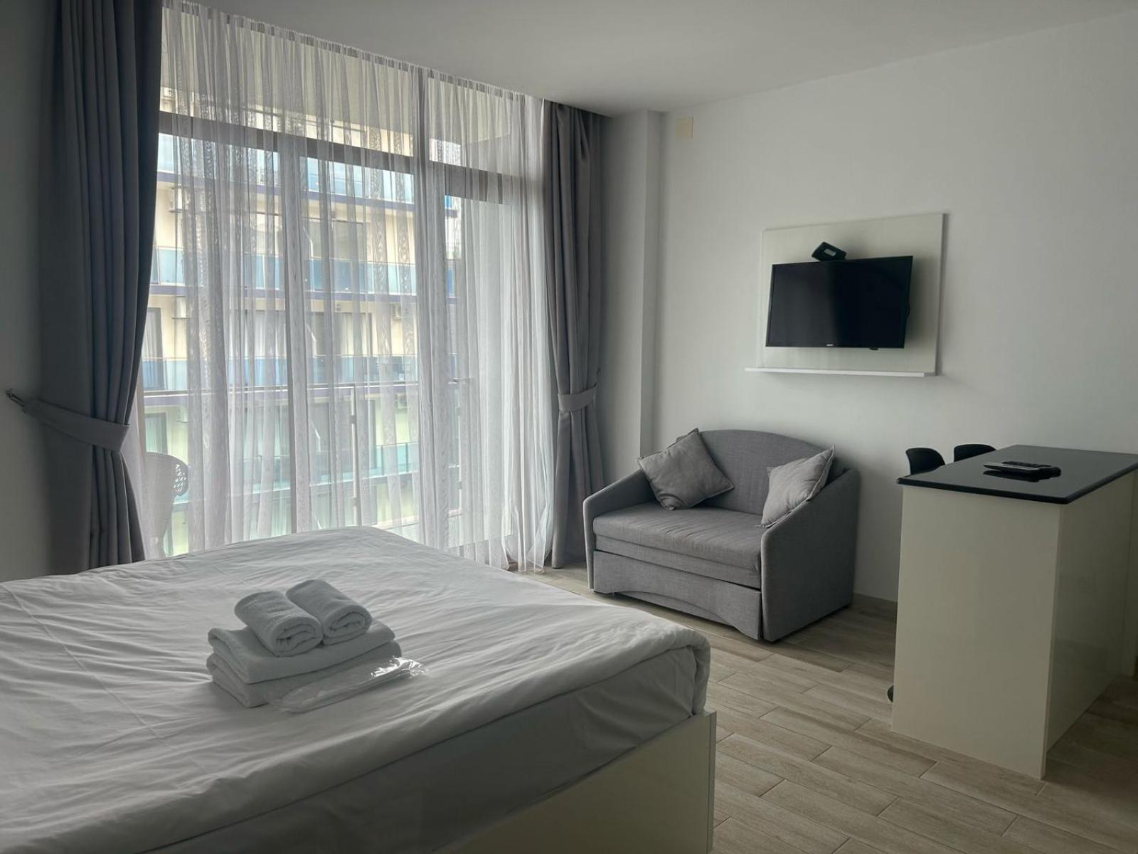 Aqua Batumi Hotel & Apartments Dış mekan fotoğraf