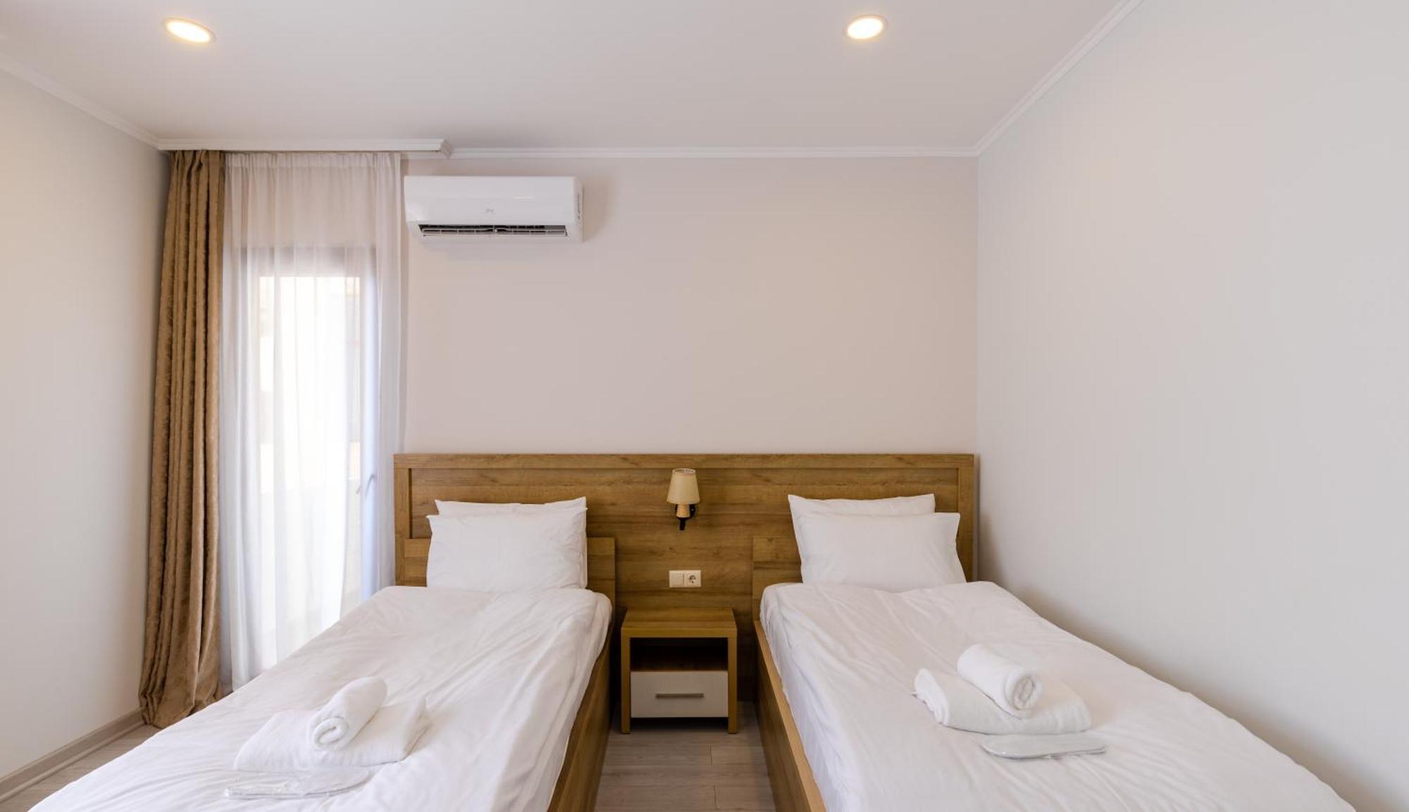 Aqua Batumi Hotel & Apartments Dış mekan fotoğraf
