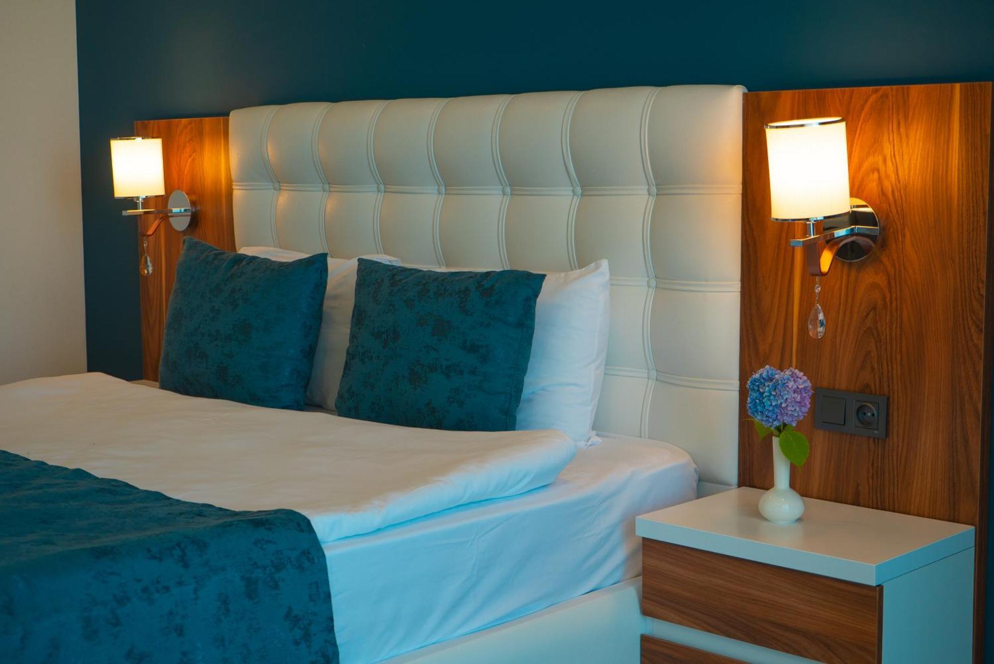 Aqua Batumi Hotel & Apartments Dış mekan fotoğraf